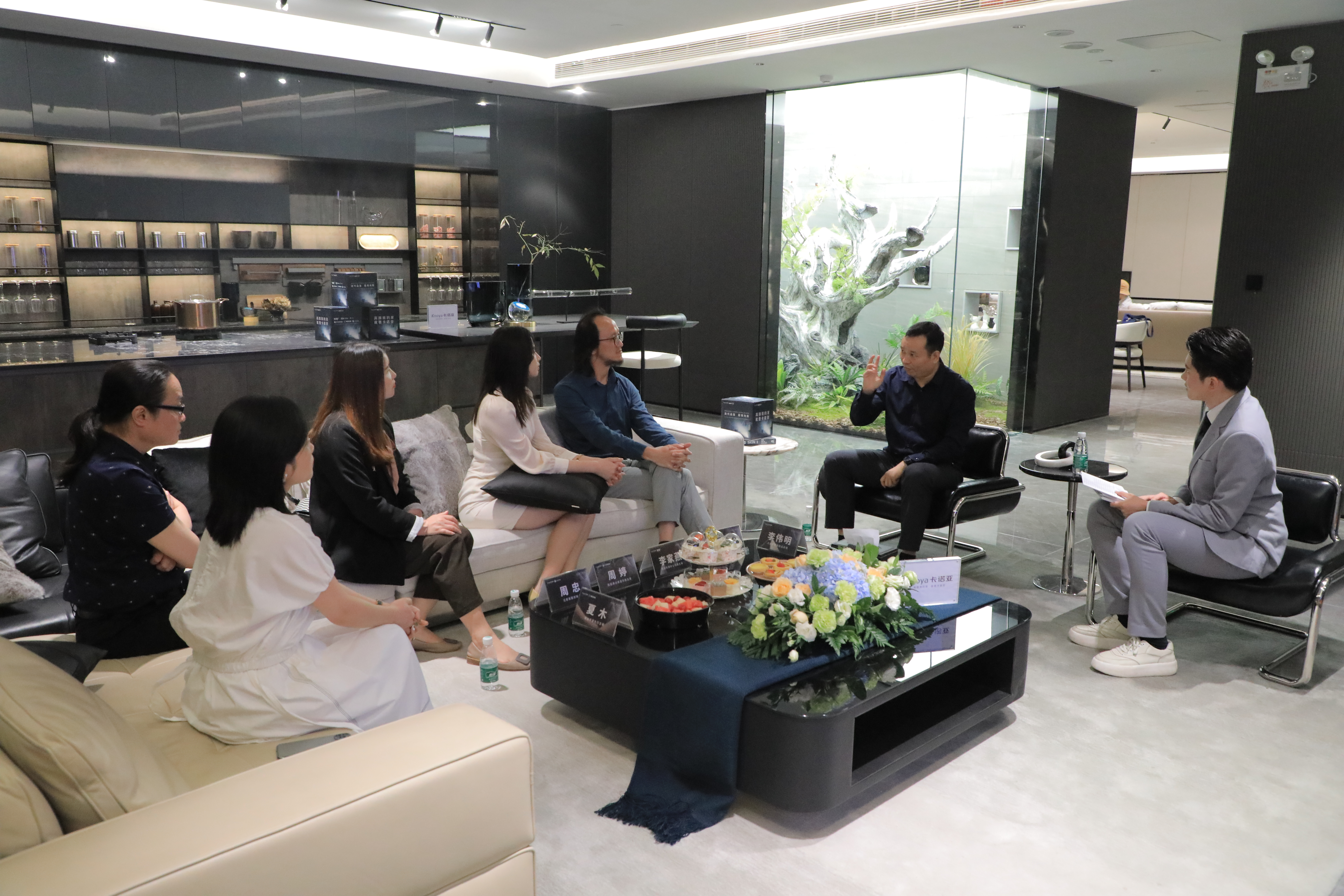 迭代品鑒，居境向新|媒體大咖共同探秘卡諾亞全新一代沉浸式體驗(yàn)空間